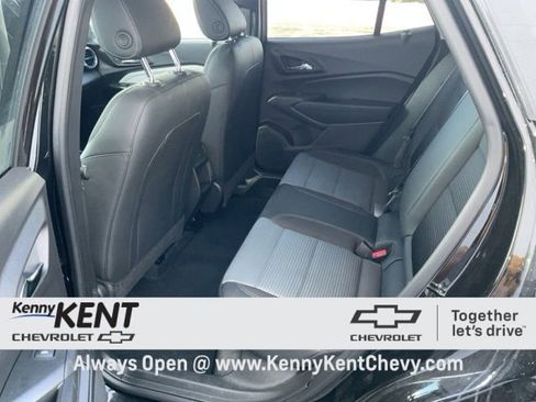 Certified 2025 Chevrolet Trax LT w/ LT Convenience Package image 15