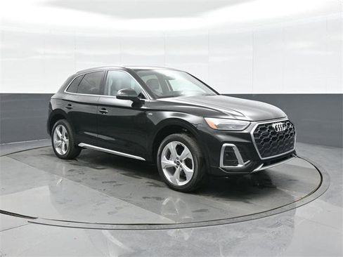 Used 2023 Audi Q5 2.0T Premium Plus image 1
