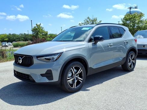 New 2026 Volvo XC40 B5 Core w/ Protection Package Premier AWD/4WD image 1