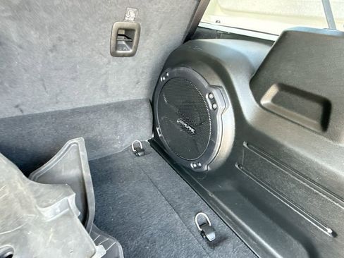 Used 2023 Jeep Wrangler Unlimited Sahara w/ Cold Weather Group AWD/4WD image 31