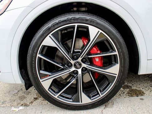 Used 2021 Audi SQ5 Premium Plus w/ Premium Plus Package image 47