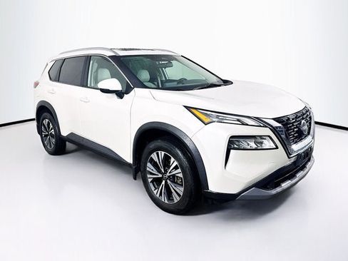 Used 2023 Nissan Rogue SV w/ SV Premium Package AWD/4WD image 3