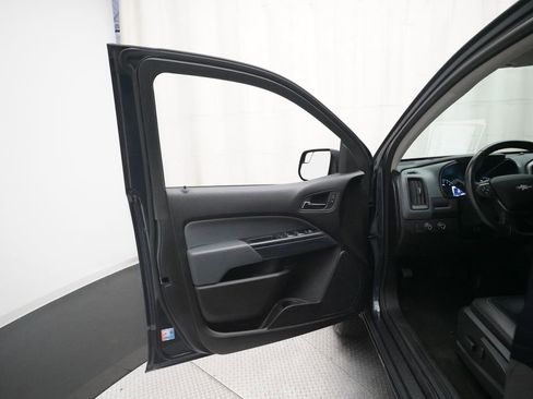 Used 2018 Chevrolet Colorado Z71 w/ Centennial Edition image 25