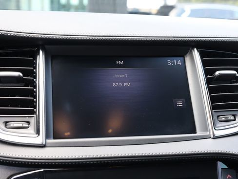 Certified 2025 INFINITI QX50 Luxe image 33