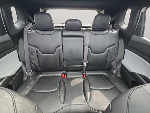 Used 2024 Jeep Compass Latitude w/ Sun and Sound Group image 16