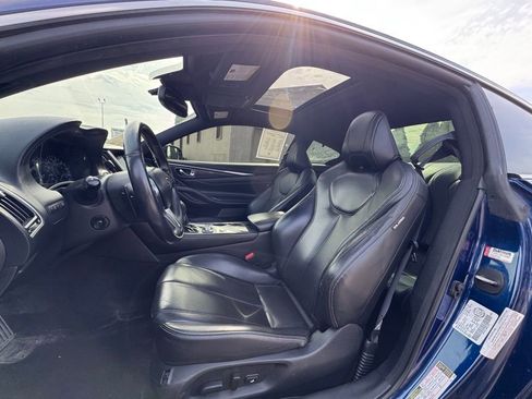 Used 2017 INFINITI Q60 Red Sport 400 image 11