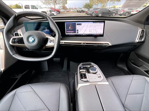 Used 2025 BMW iX xDrive50 image 16