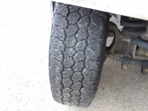 Used 2019 Ford E-450 and Econoline 450 Super Duty RWD image 21
