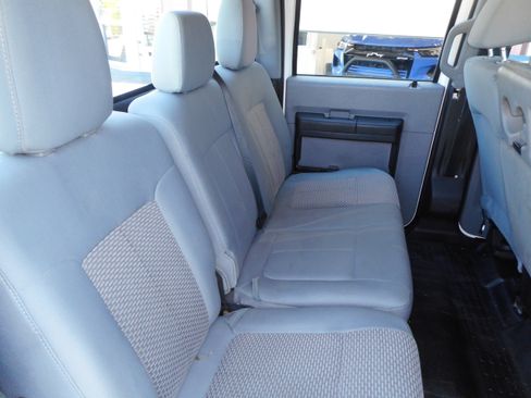 Used 2016 Ford F250 XL w/ Power Equipment Group AWD/4WD image 27