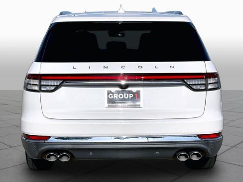 Used 2020 Lincoln Aviator Reserve w/ Equipment Group 201A RWD image 5