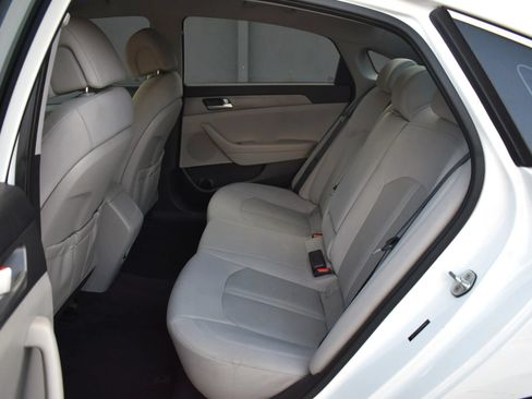 Used 2016 Hyundai Sonata SE FWD image 30