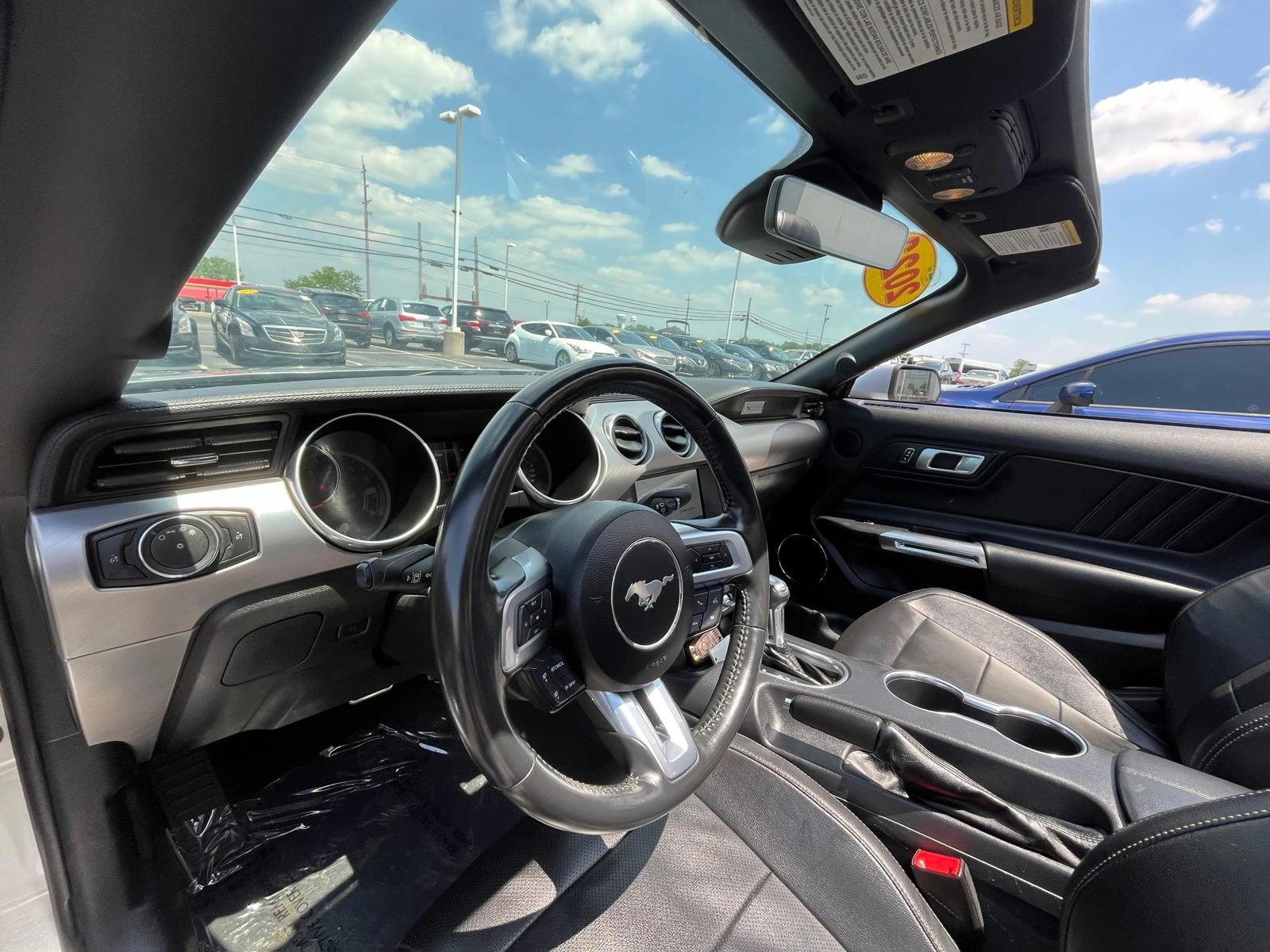 Used 2022 Ford Mustang Premium RWD image 30