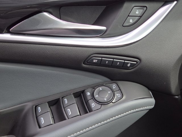 Used 2020 Buick Enclave Premium w/ Surround and Sites Package AWD/4WD image 28