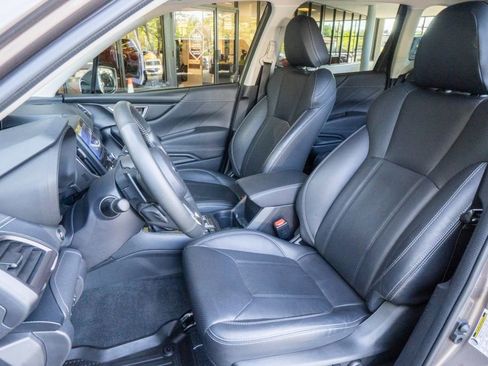 Certified 2023 Subaru Forester Touring AWD/4WD image 8