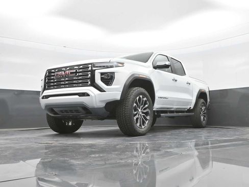 New 2026 GMC Canyon Denali AWD/4WD image 38