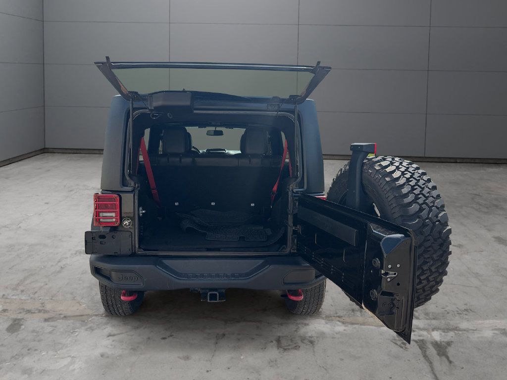 Used 2018 Jeep Wrangler Unlimited Rubicon AWD/4WD image 19