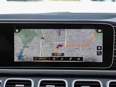 Used 2021 Mercedes-Benz GLE 350 4MATIC image 4