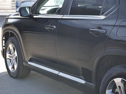 Used 2023 Honda Pilot EX-L image 6