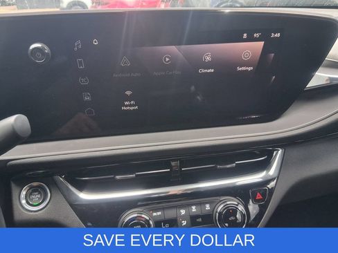 Used 2025 Buick Envista Sport Touring w/ Convenience II Package FWD image 9