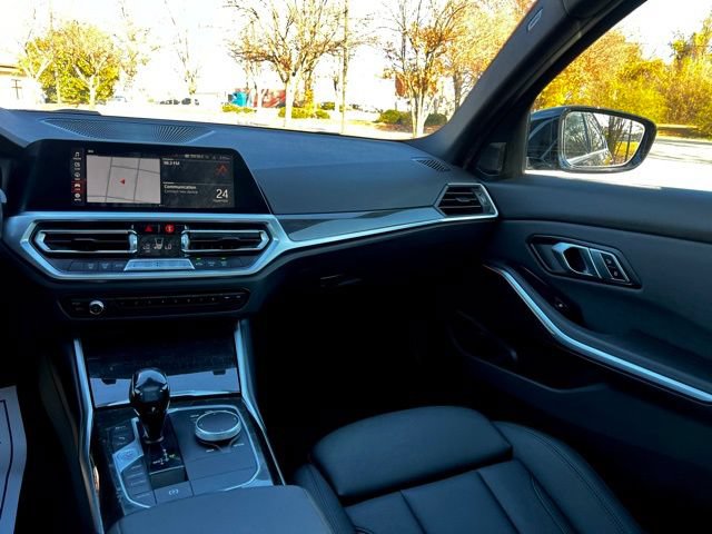 Used 2021 BMW 330i Sedan w/ Convenience Package RWD image 30