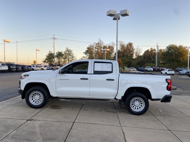 Used 2024 Chevrolet Colorado W/T RWD image 7