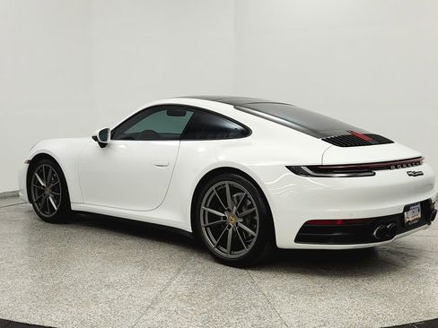 Used 2021 Porsche 911 Carrera image 3