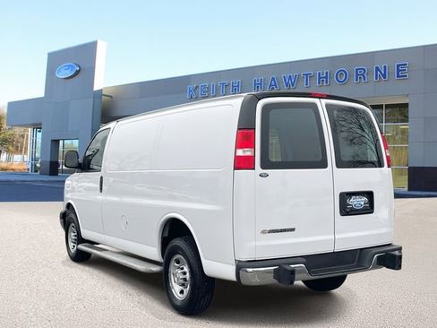 Used 2024 Chevrolet Express 2500 Work Van w/ Driver Convenience Package image 5
