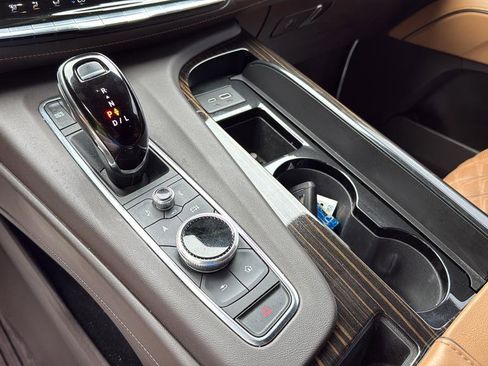 Certified 2023 Cadillac Escalade Sport w/ LPO, ONYX Package AWD/4WD image 39