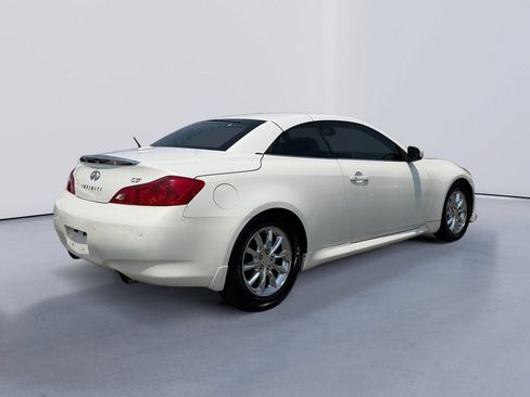 Used 2011 INFINITI G37 Convertible w/ Premium Pkg RWD image 4