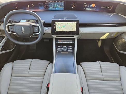 New 2026 Lincoln Nautilus Reserve image 24