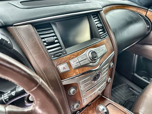 Used 2017 INFINITI QX80 Limited w/ All Season Package AWD/4WD image 11