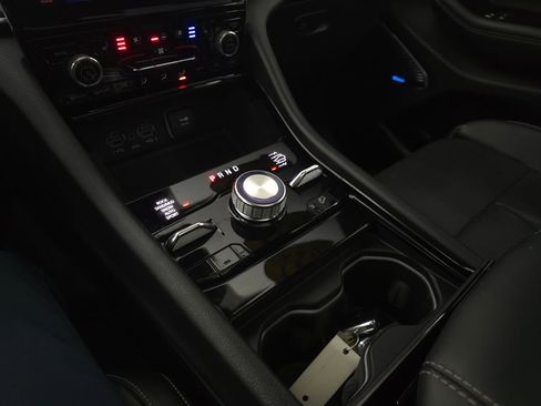 Used 2022 Jeep Grand Cherokee L Overland w/ Luxury Tech Group IV image 38