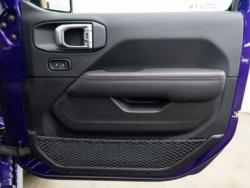 New 2026 Jeep Gladiator Rubicon w/ Steel Power Dome Hood Package AWD/4WD image 27