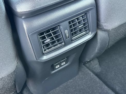 Used 2025 Toyota RAV4 XLE FWD image 17