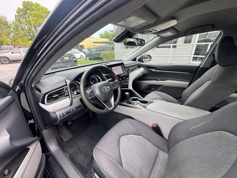 Used 2023 Toyota Camry LE FWD image 10