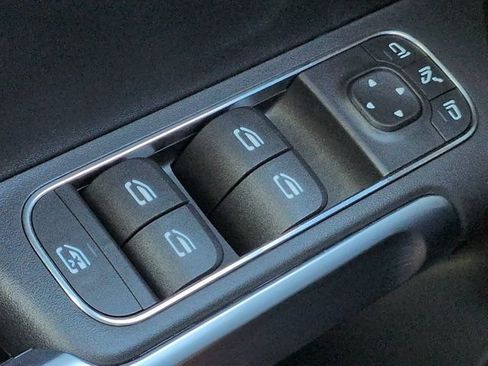 Certified 2026 Mercedes-Benz GLB 250 image 24
