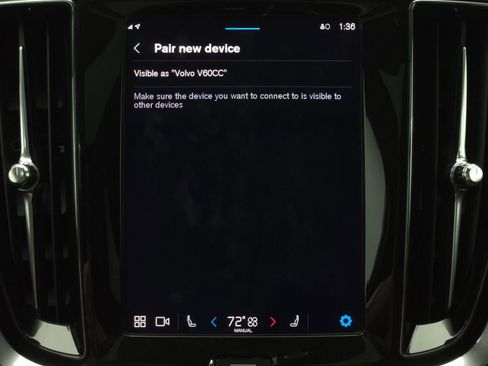 Used 2025 Volvo V60 B5 Cross Country Plus image 8