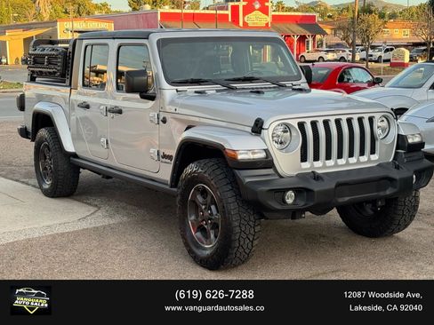 Used 2022 Jeep Gladiator Sport image 1