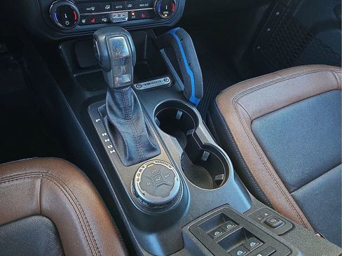 Used 2022 Ford Bronco Outer Banks image 30