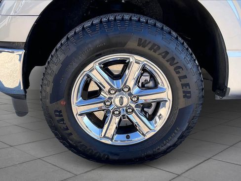 Used 2025 Ford F150 XLT w/ Equipment Group 301A Standard image 18