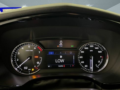 Used 2023 Cadillac XT6 Luxury image 21