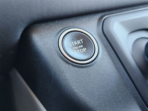 Used 2024 Land Rover Defender 110 S image 14