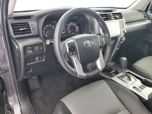 Used 2022 Toyota 4Runner SR5 Premium image 21