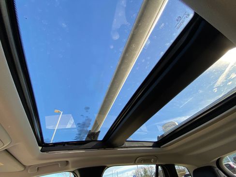 Used 2023 MAZDA CX-50 AWD 2.5 S w/ Premium Plus Pkg image 25