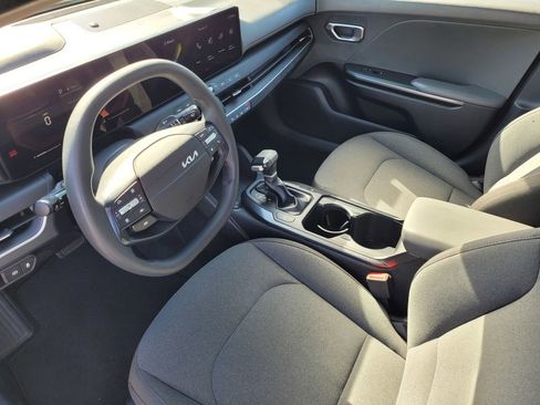 Used 2025 Kia K4 FWD image 8