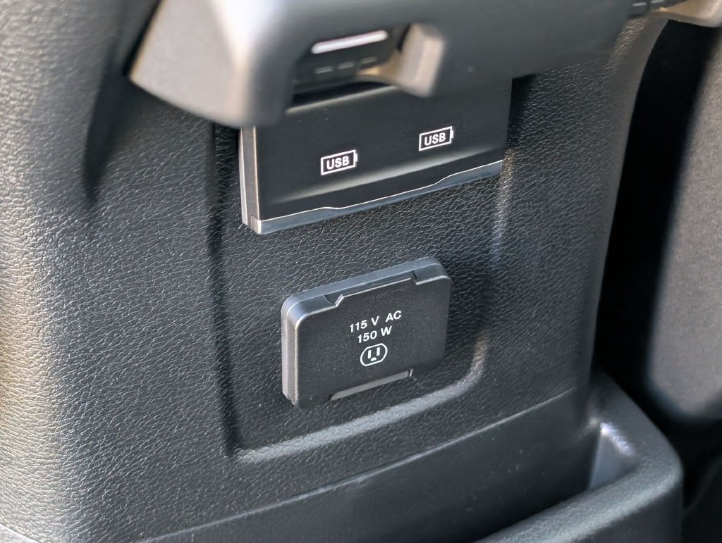 New 2026 Jeep Wrangler Unlimited Sahara AWD/4WD image 23