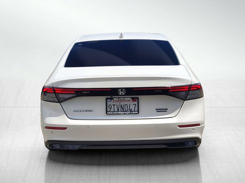 Used 2025 Honda Accord Touring image 5