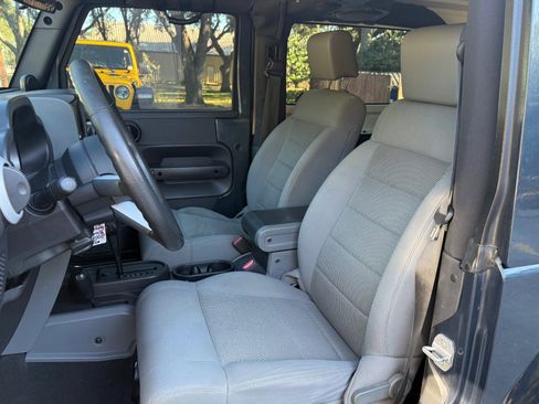 Used 2008 Jeep Wrangler Sahara w/ PWR Convenience Group image 21