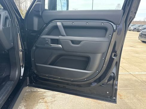 New 2026 Land Rover Defender 110 S image 13