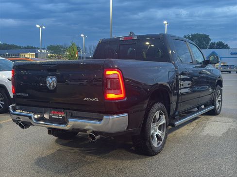 Used 2023 RAM 1500 Laramie AWD/4WD image 5